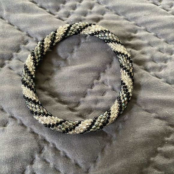 Fair Trade Hand Made Beaded Bracelets - Picture 2 of 5